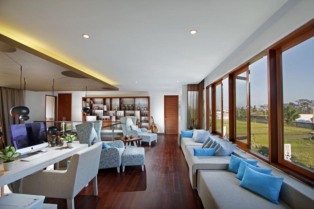 Ombak Villa Cemagi Tanah Lot  Room photo